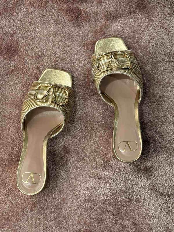 Review Thumbnail Image 0 250253972