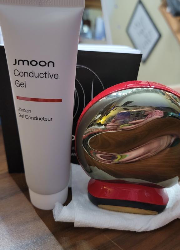 Customer photo for "Must Have Facial Tool!"