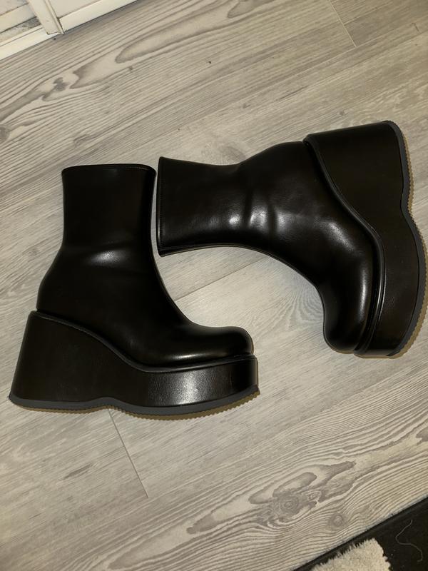 Review Thumbnail Image 0 236859875