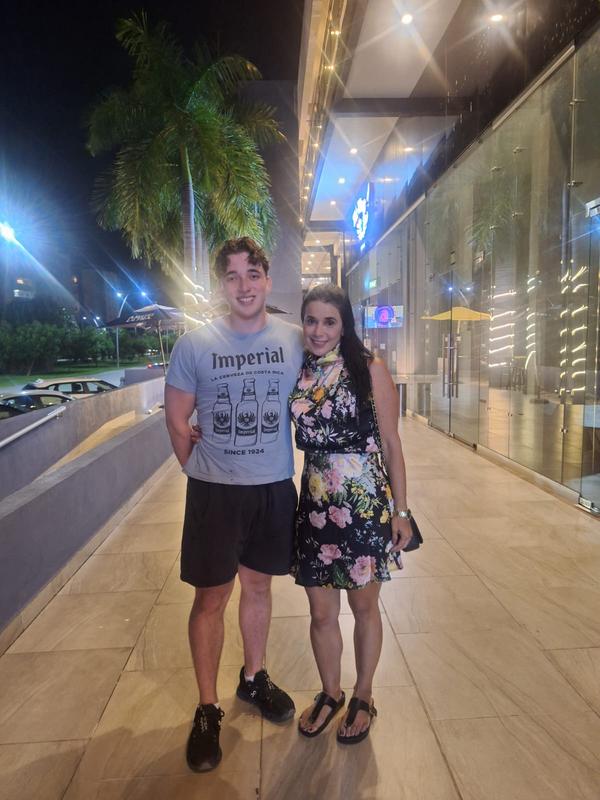 Review Thumbnail Image 0 237092577