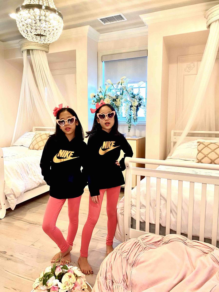 Review Thumbnail Image 0 204543738