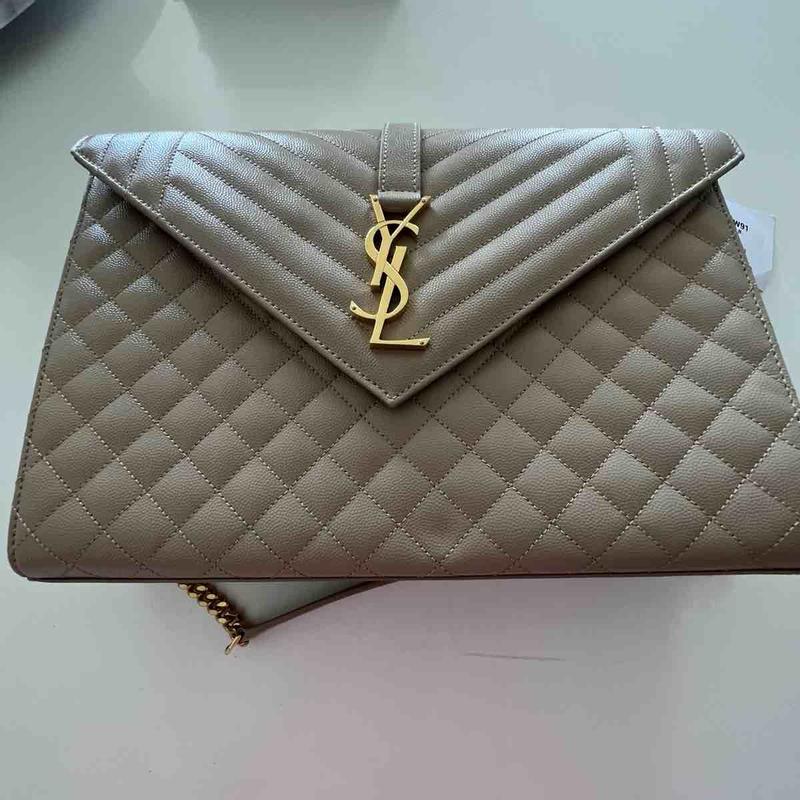 Customer photo for "Wrong Color"