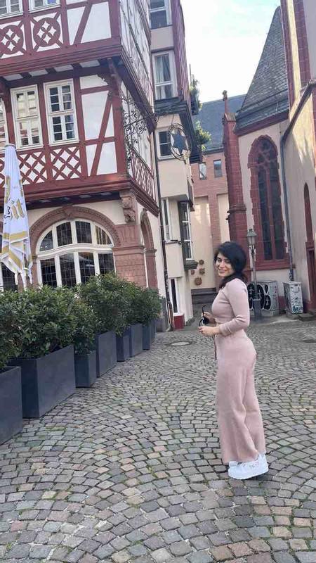 Review Thumbnail Image 0 236608739