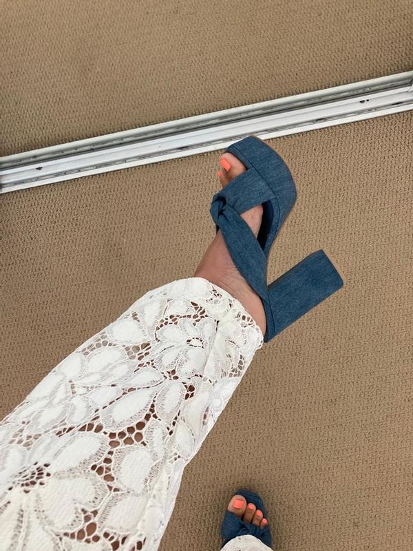 Review Thumbnail Image 0 224347025