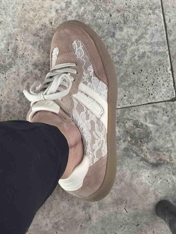 Review Thumbnail Image 0 240658057