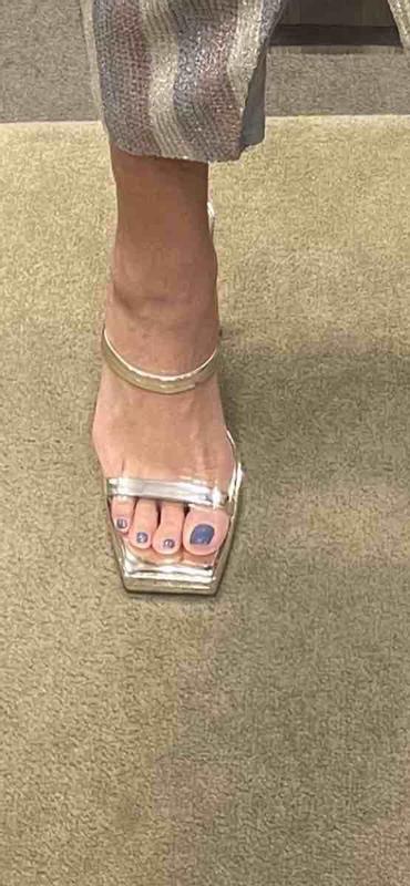 Review Thumbnail Image 0 215743247