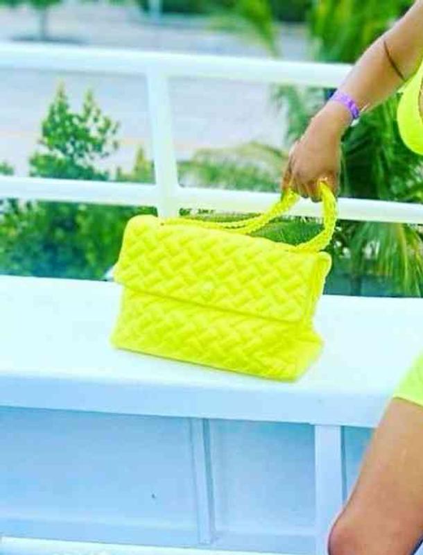 Review Thumbnail Image 0 229078979