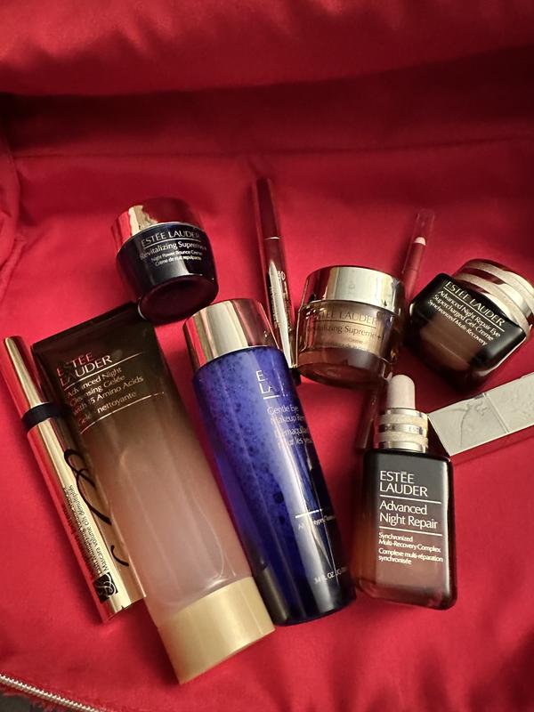 Customer photo for "Amazing for gifting or to pamper yourself!"
