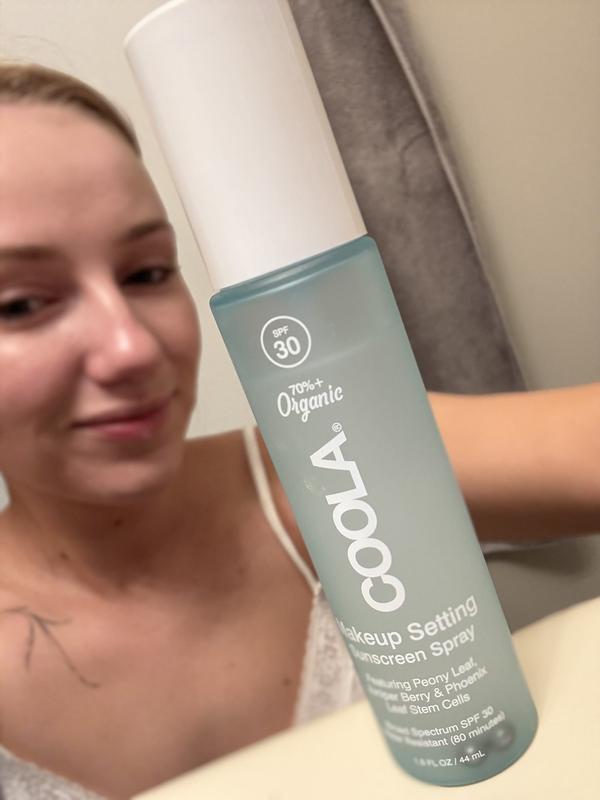Customer photo for "Amazing setting spray!!"