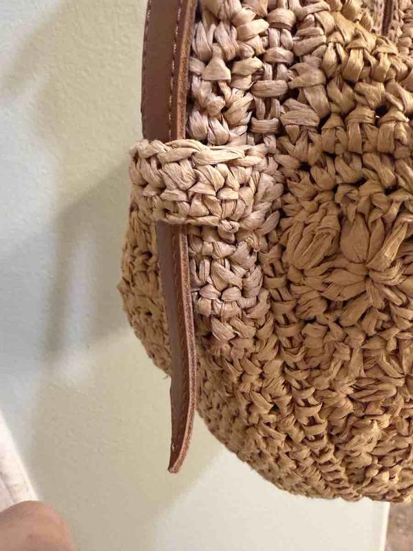 Customer photo for "Cute Bag With One Design Flaw"