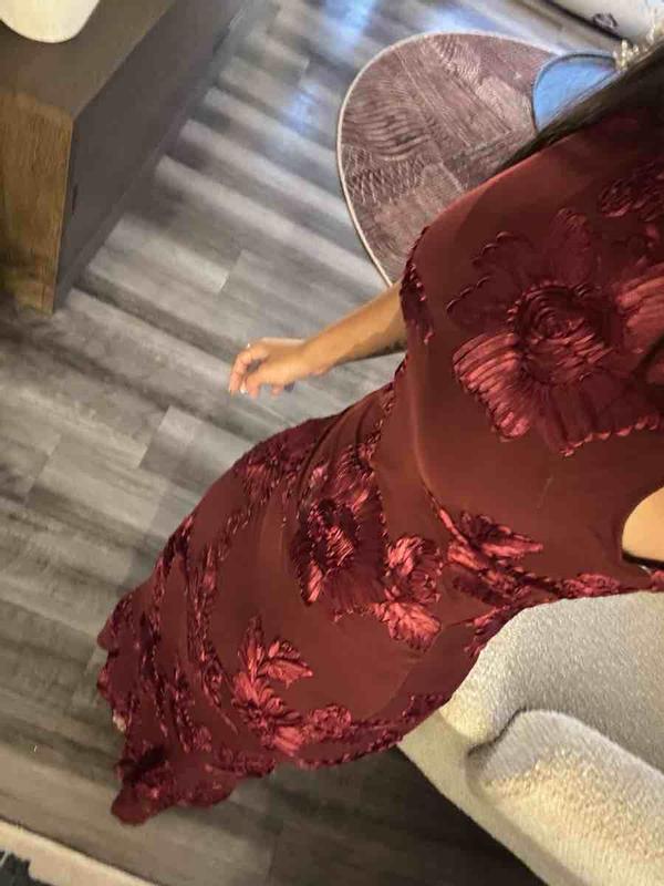 Customer photo for "flattering form and comfortable"