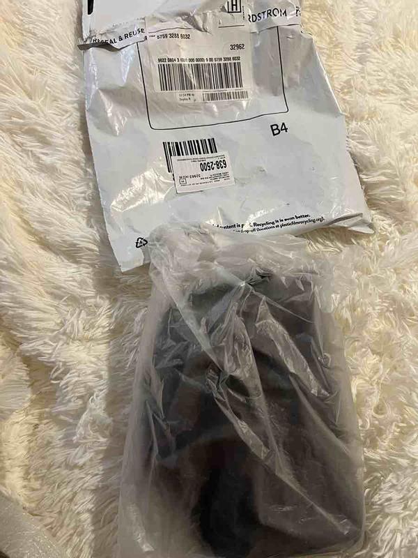 Customer photo for "they sold me a used and damaged"