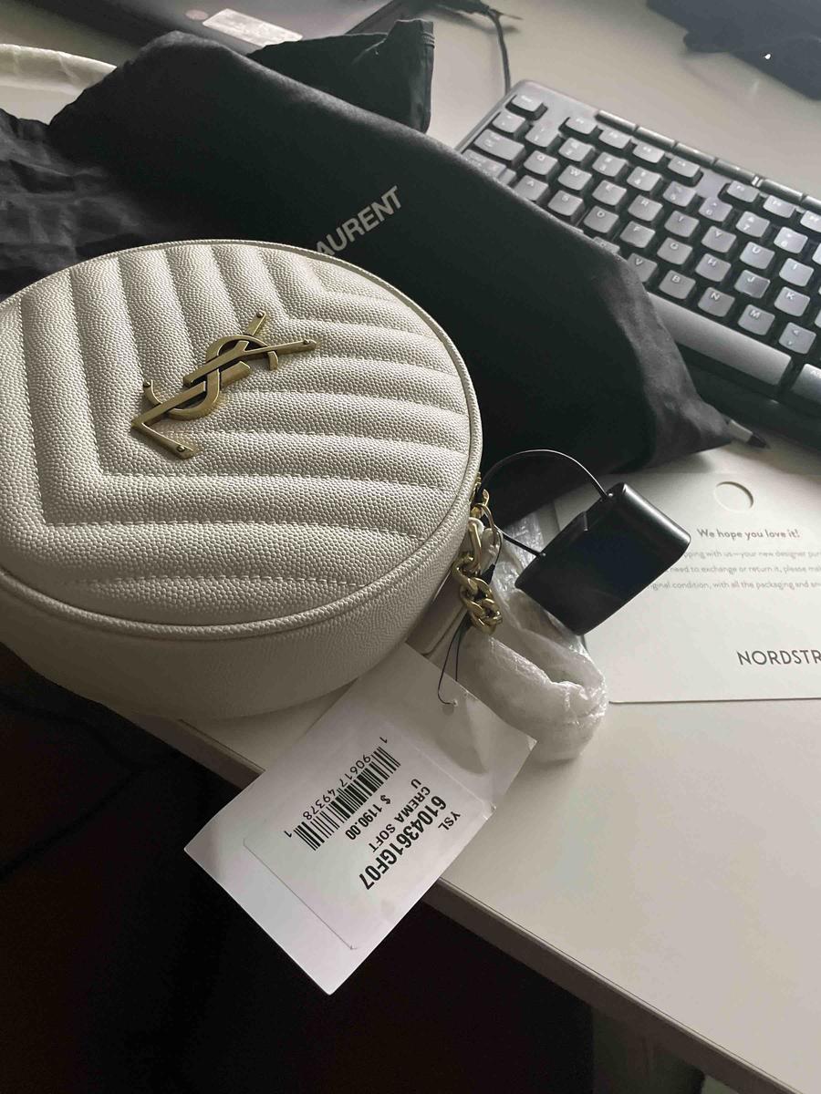 Customer photo for "Still has security tag"