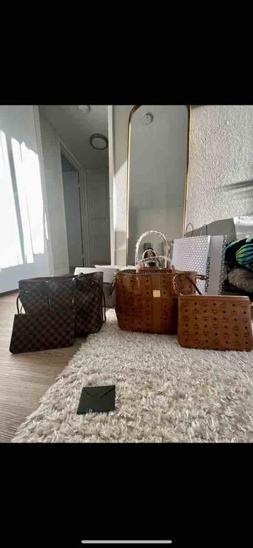 Review Thumbnail Image 4 224897862