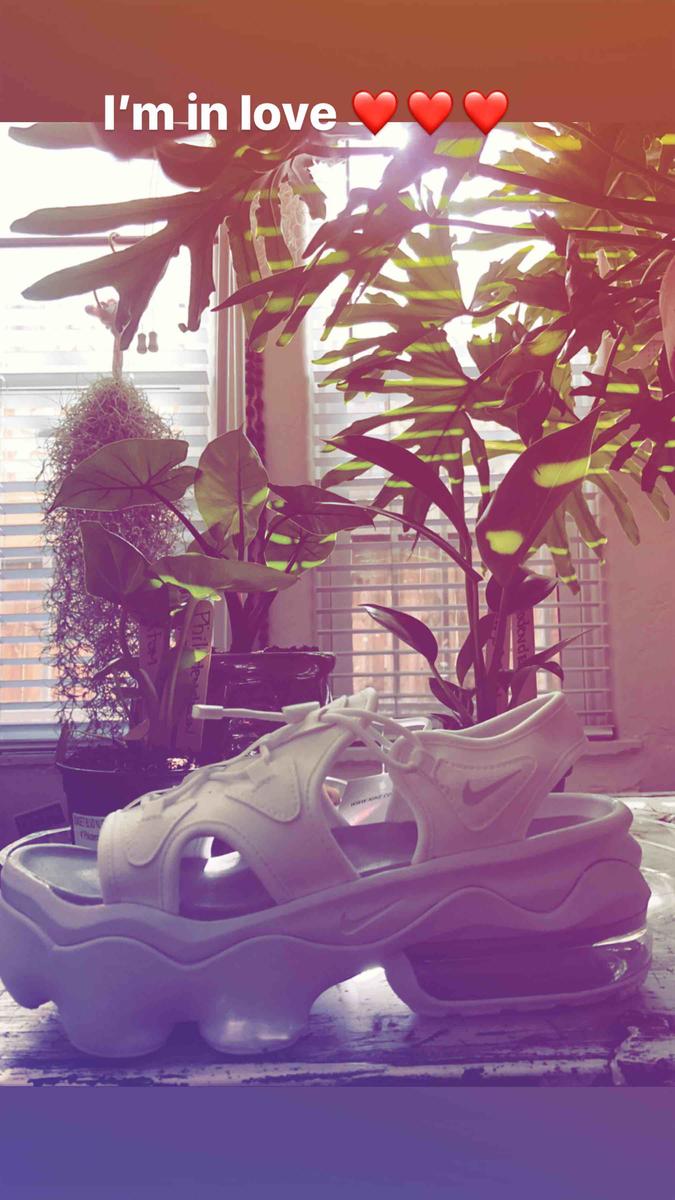 Review Thumbnail Image 0 197006776