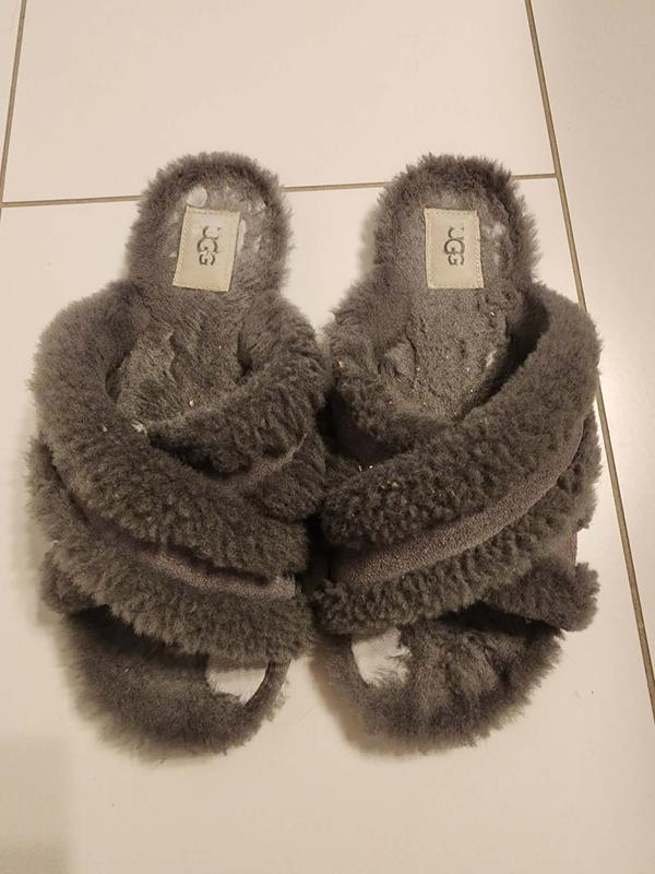 Shearling came off within 1 month of wear