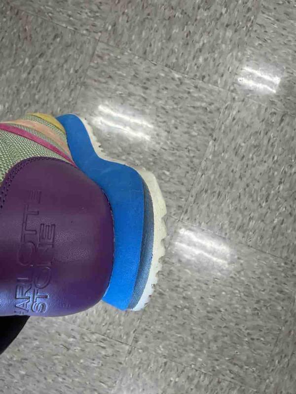 Customer photo for "Sole detaching in a couple weeks"