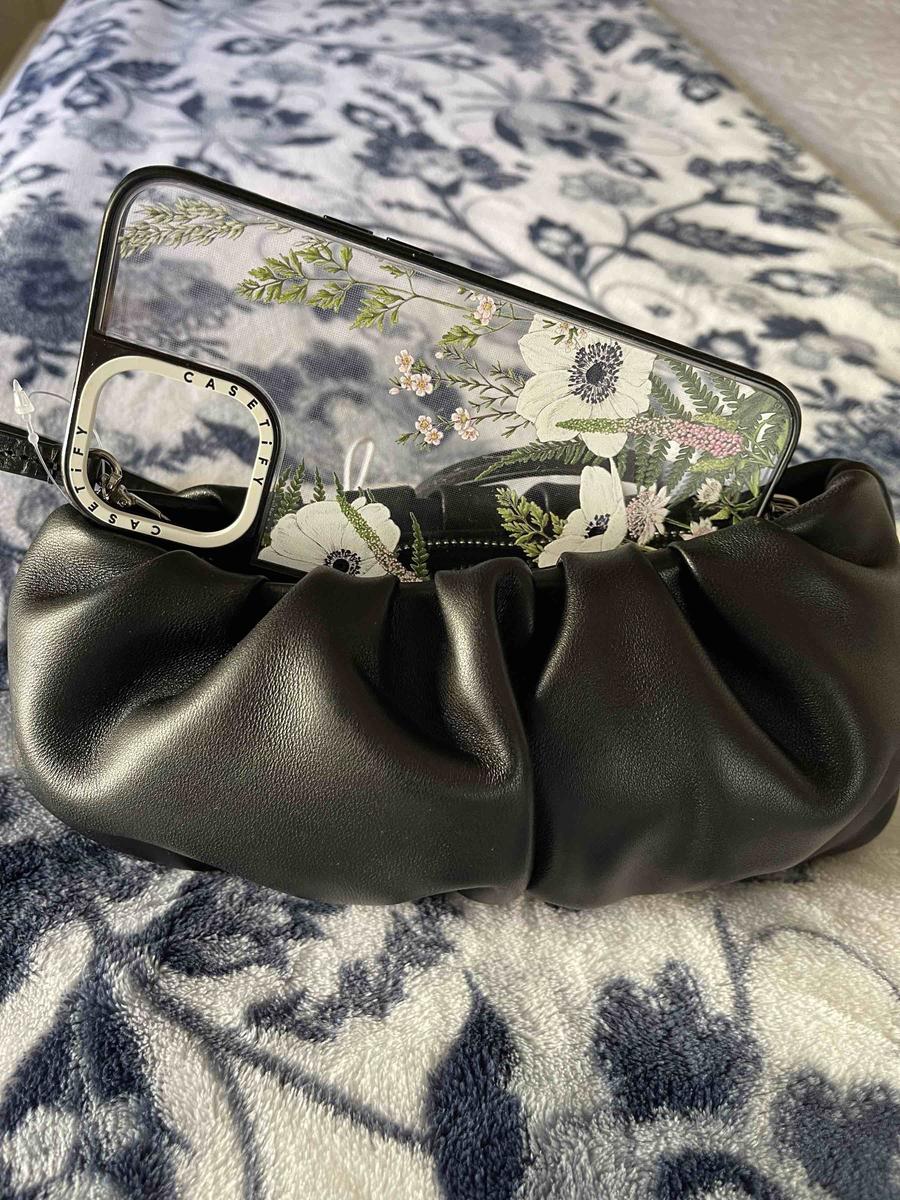 Review Thumbnail Image 0 209826817