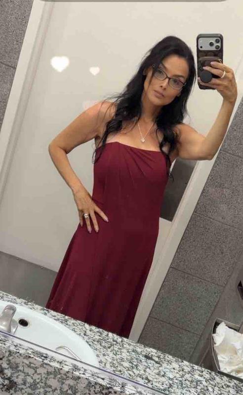 Customer photo for "Beautiful Fit , Classy"