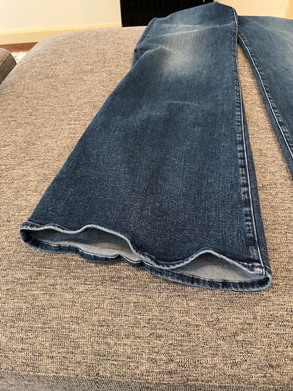 Review Thumbnail Image 0 248458571