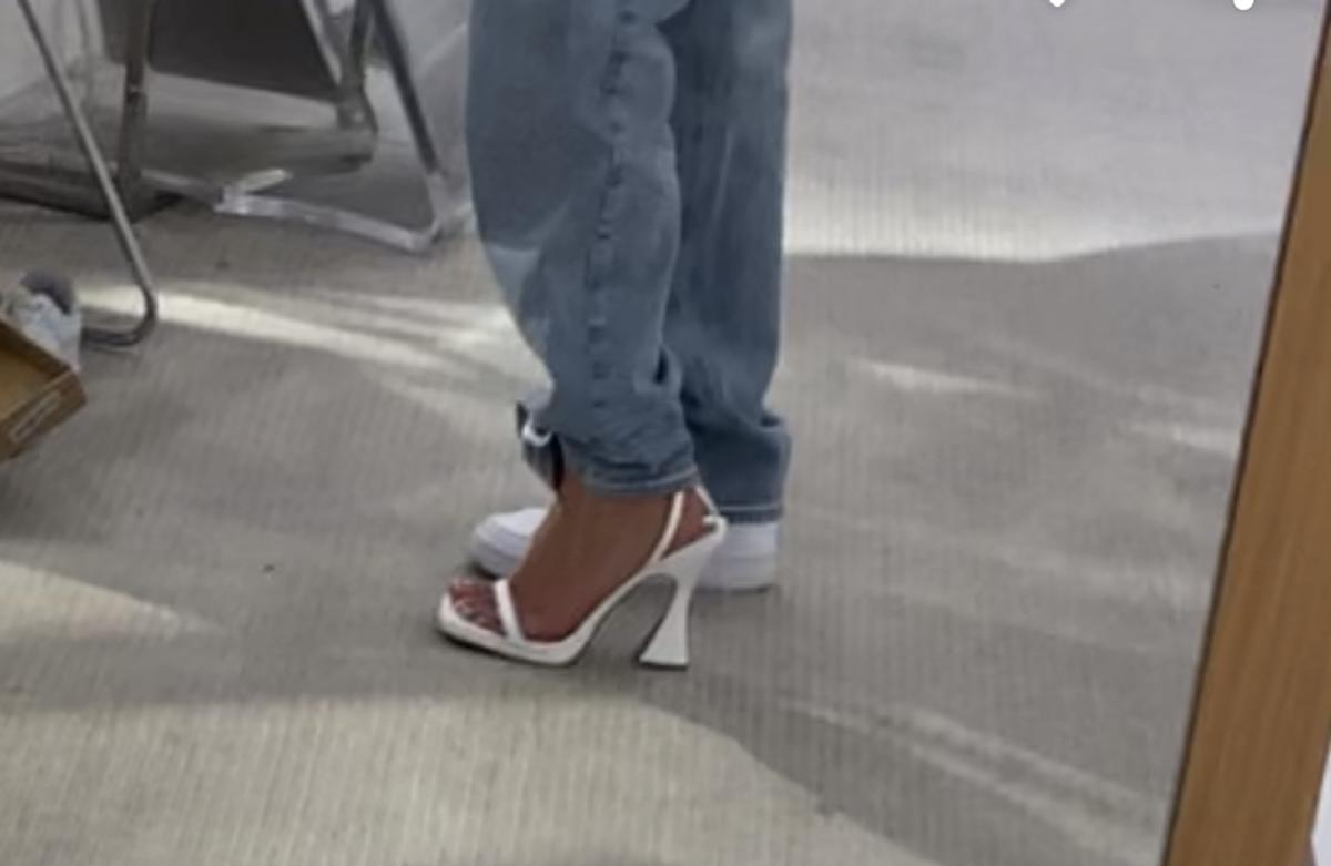 Review Thumbnail Image 1 208360313