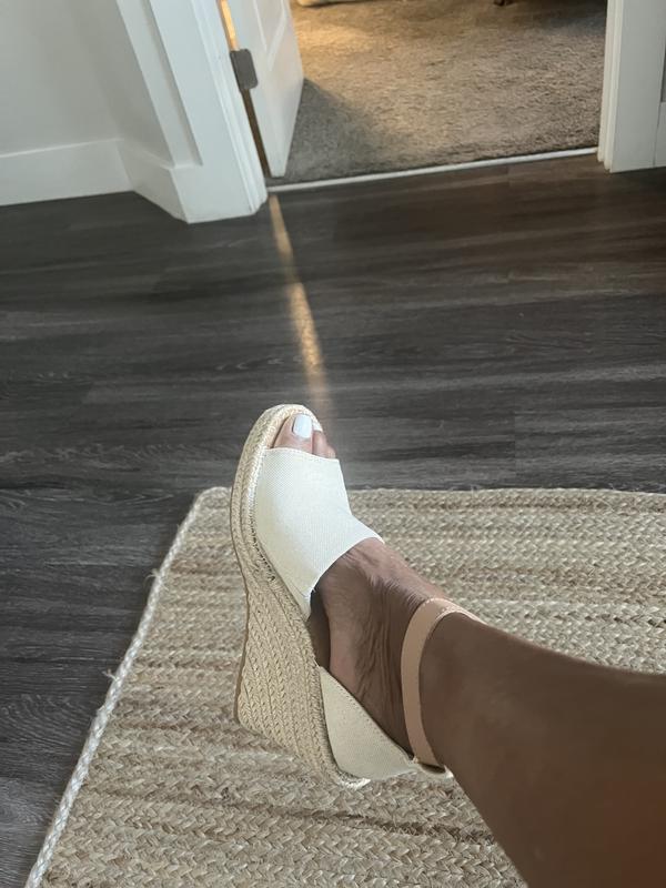 Review Thumbnail Image 0 225395267