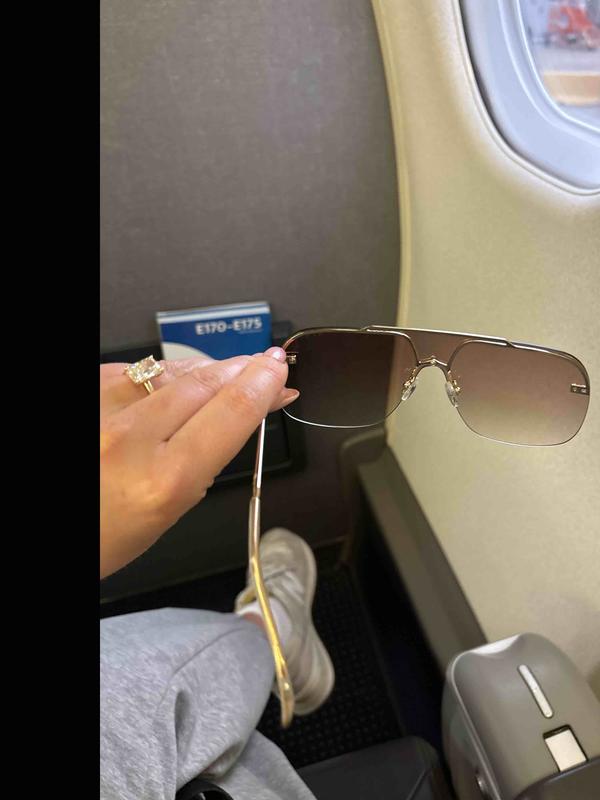 Customer photo for "Falling apart in 10 days!"