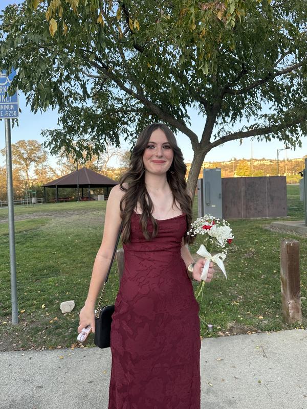 Customer photo for "Beautiful dress for a beautiful girl!"