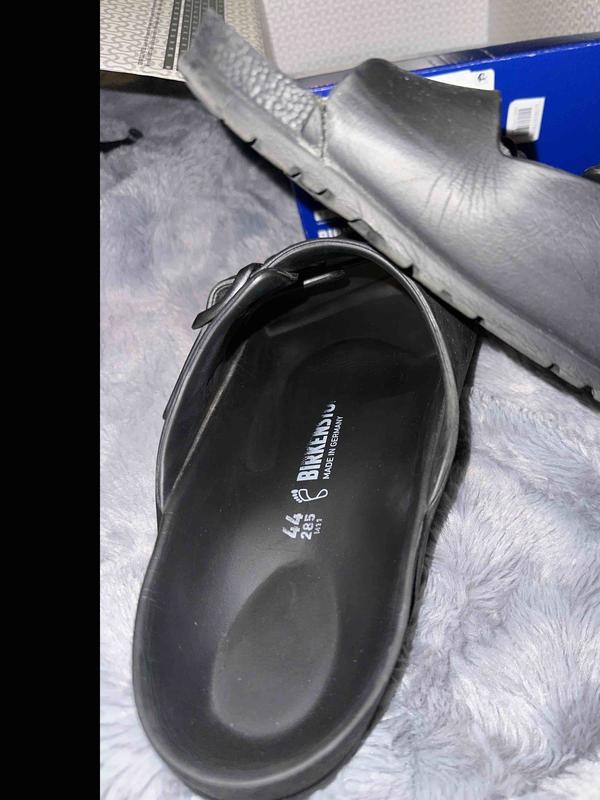Customer photo for "Received a damaged product"