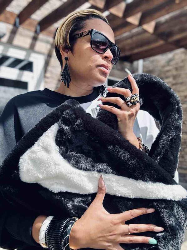 Review Thumbnail Image 0 224637277