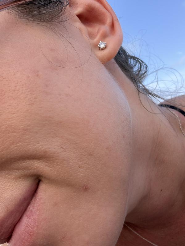 Customer photo for "Love this cream"