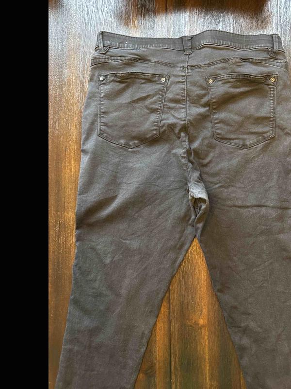 Customer photo for "terrible quality"