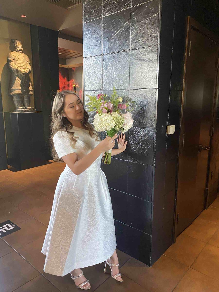 Review Thumbnail Image 0 208940368