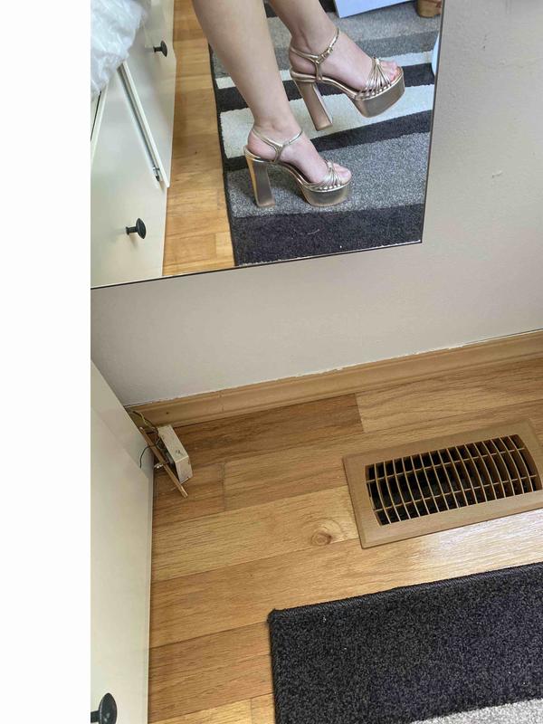 Review Thumbnail Image 0 218606949