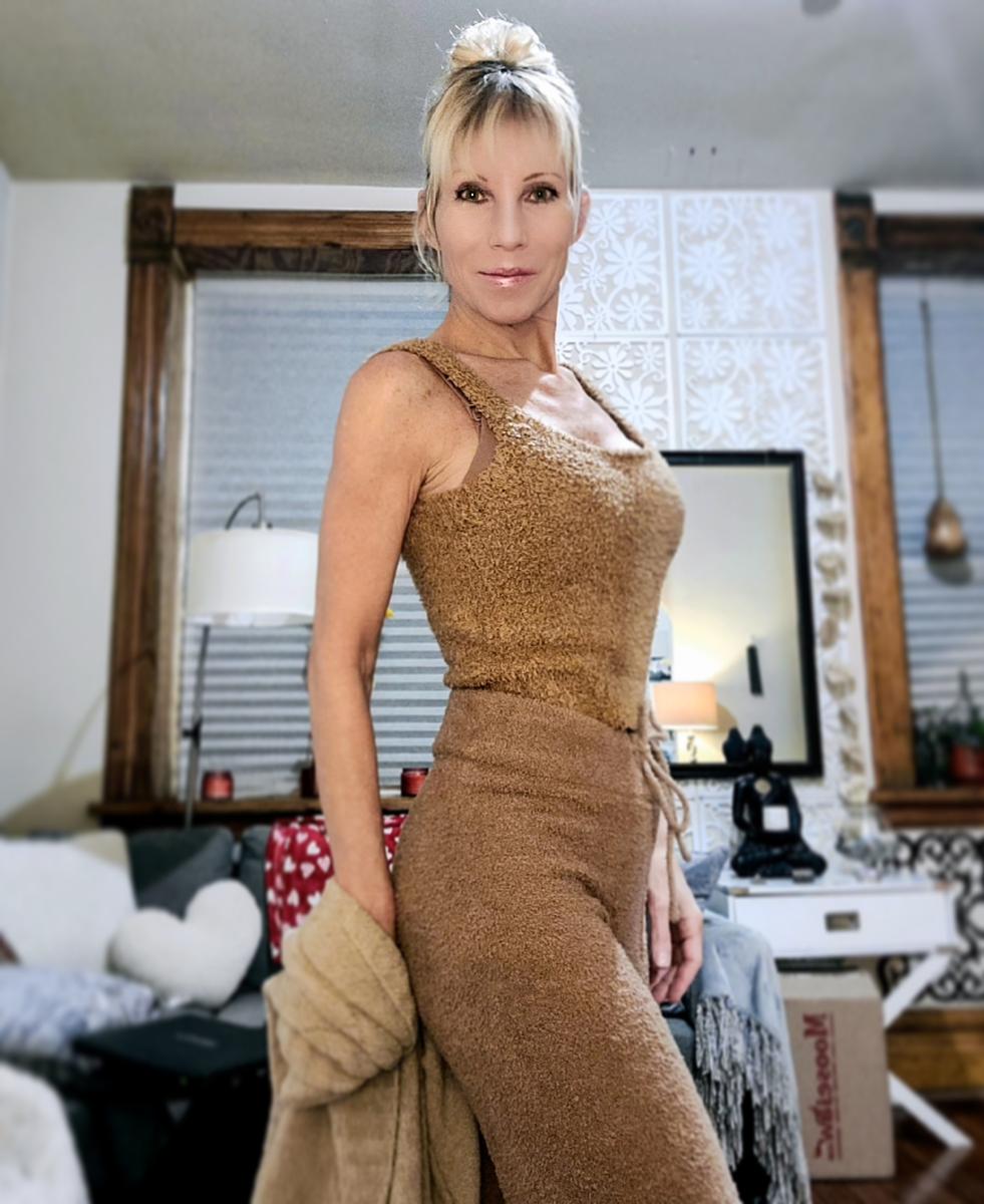 Review Thumbnail Image 0 205771778