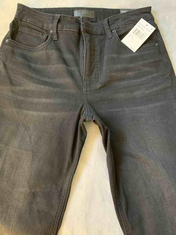 Review Thumbnail Image 0 237030282