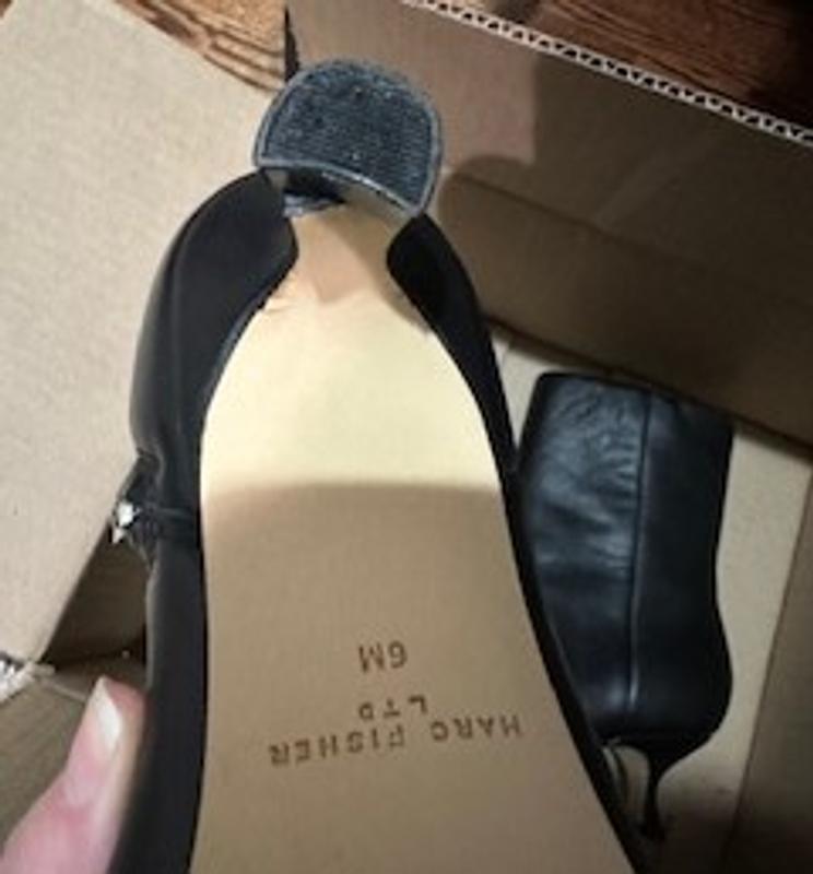 Beautiful boots but defective heel