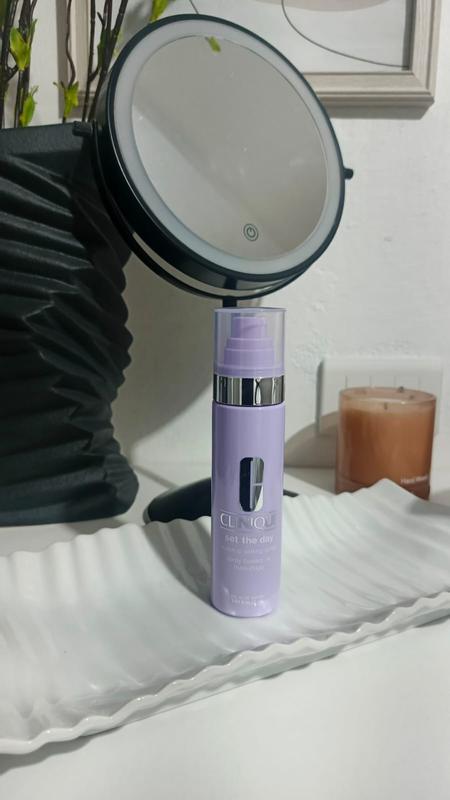 The best makeup setting spray I've ever tried!