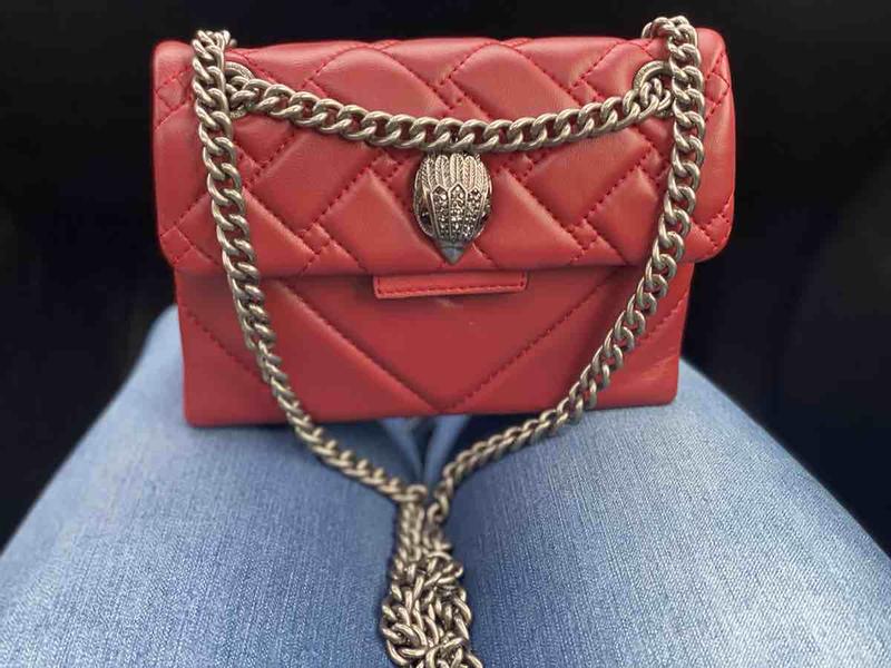 This is the prettiest bag!!!