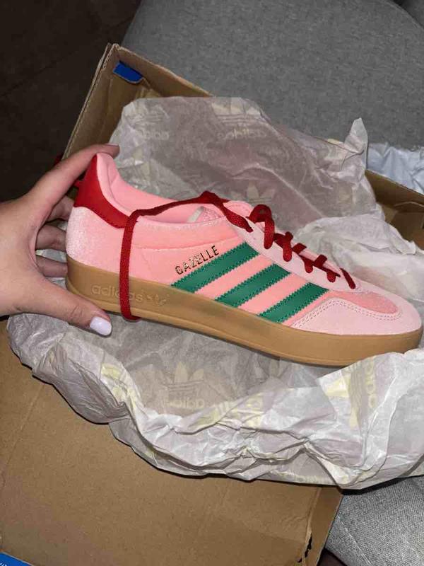 Actual color is different in person