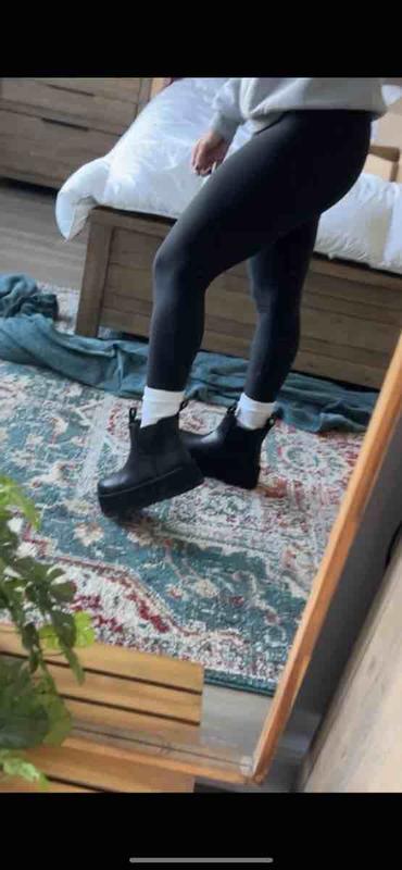 Review Thumbnail Image 0 221276798