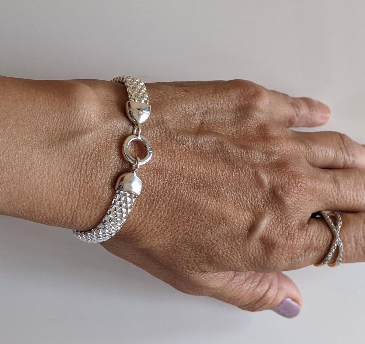 Review Thumbnail Image 0 206871811