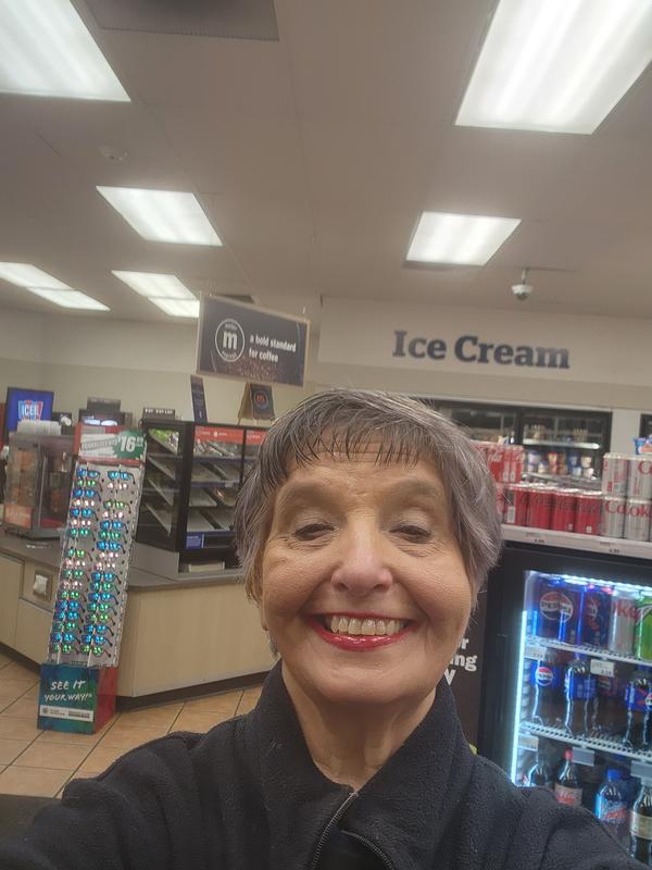 Customer photo for "Noticeable eyelashes"
