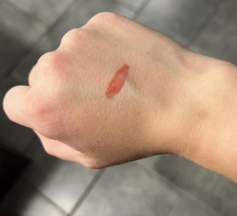 Customer photo for "More of a lip gloss than a lip oil"