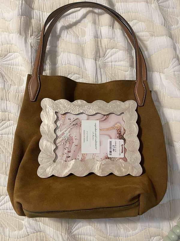 Review Thumbnail Image 1 243470354