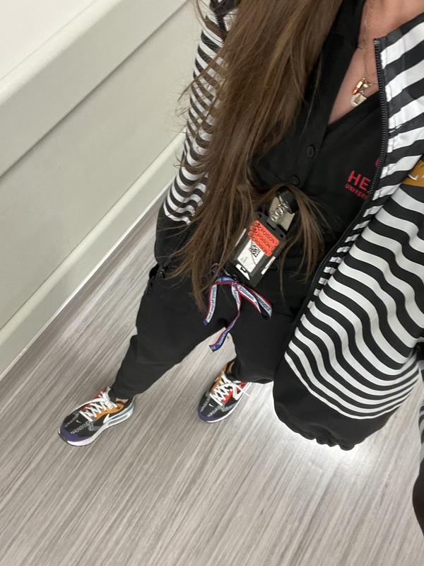 Review Thumbnail Image 0 219747973