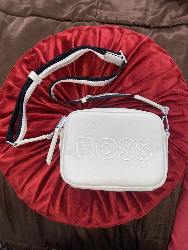 Review Thumbnail Image 0 226546673