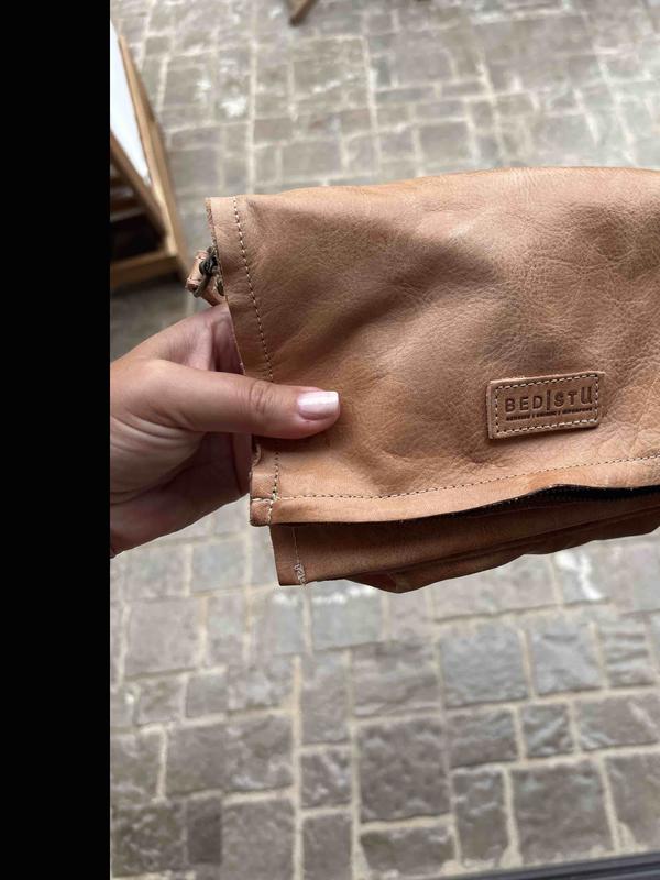 Review Thumbnail Image 0 243627012