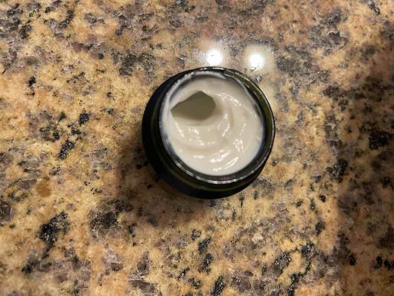 Customer photo for "Hole in product, not filled to capacity"