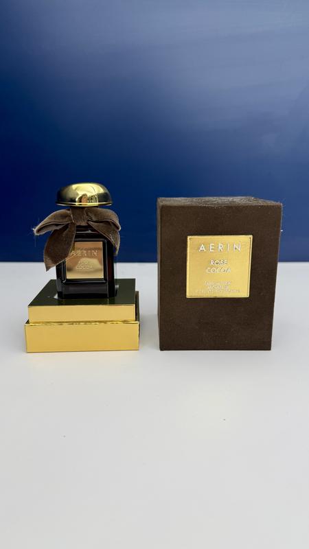 Customer photo for "Beautiful perfume"